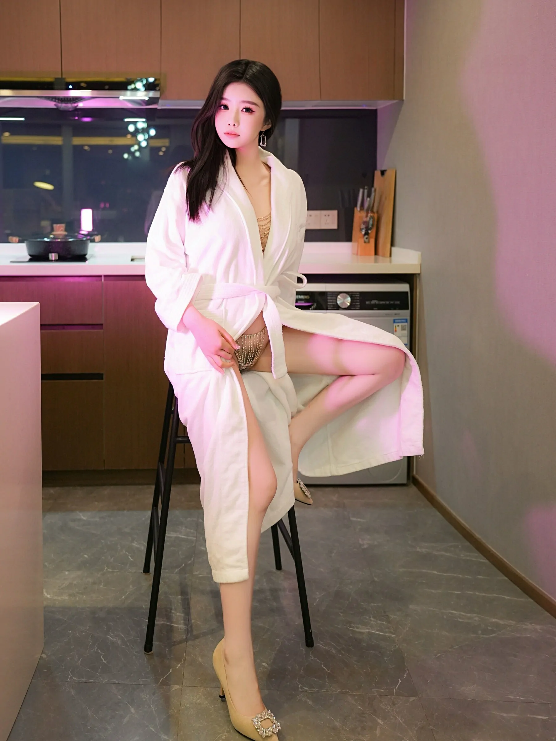 女同比拼
