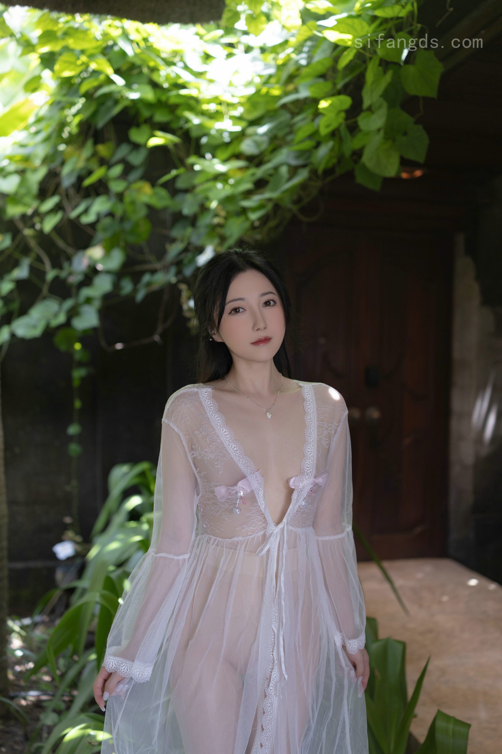 女艺人口爆吞精