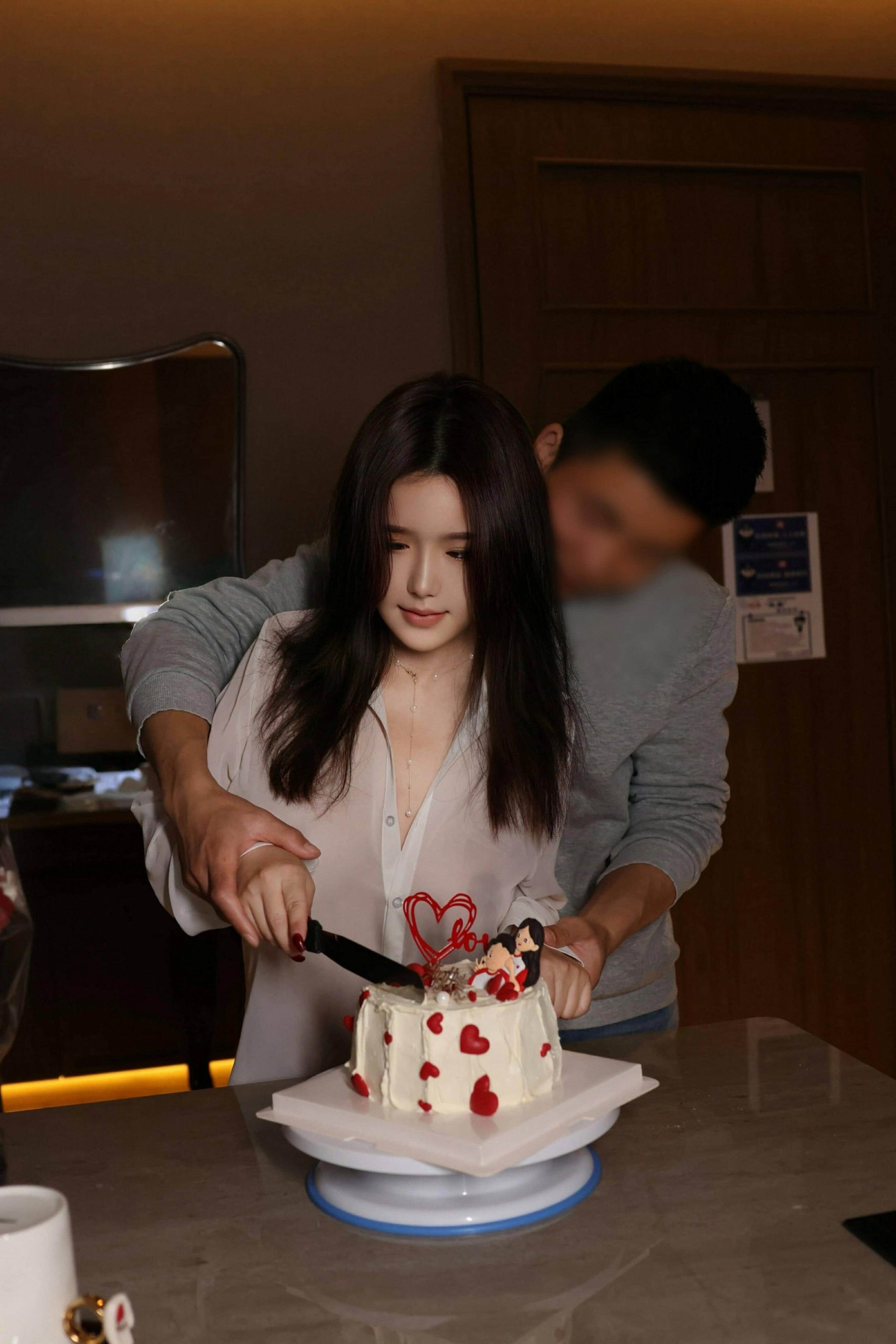 萨莉·多拉诺夫:蒂法比基尼