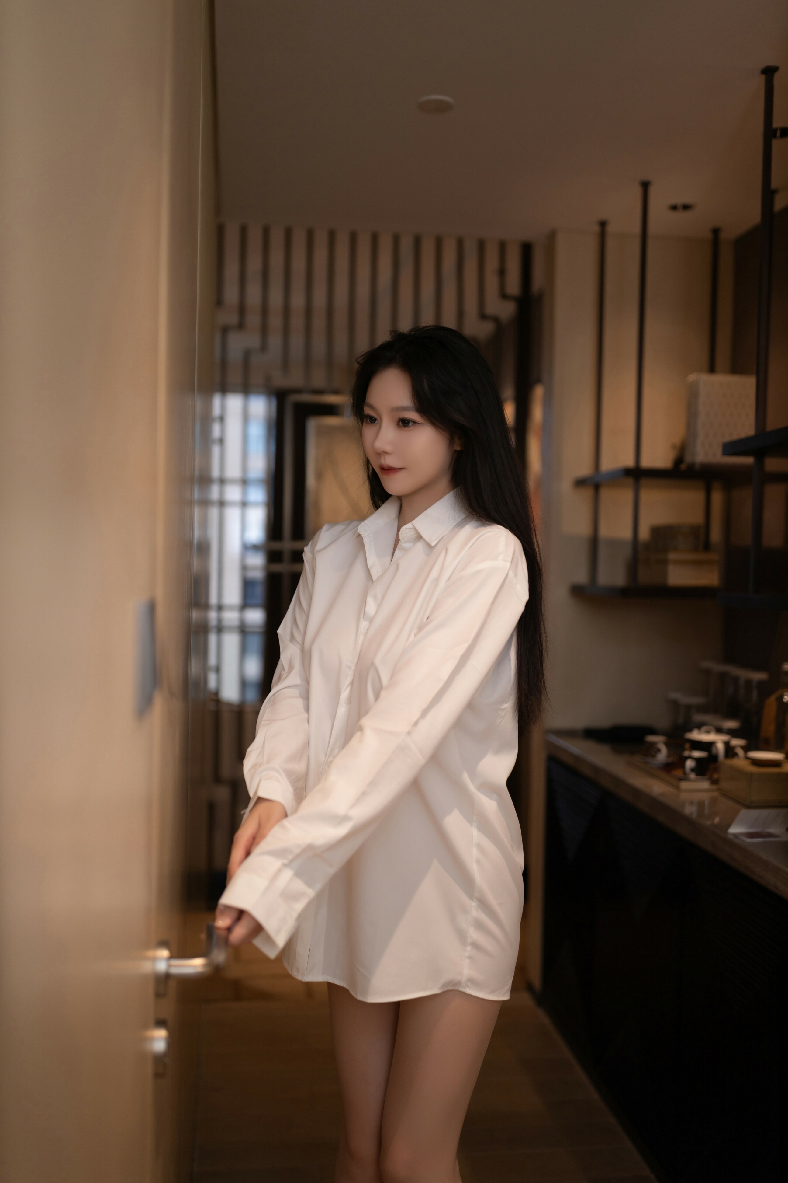 [XiuRen]高清写真图 2024.03.21 No.8266 樱桃小犊子 黑丝美臀