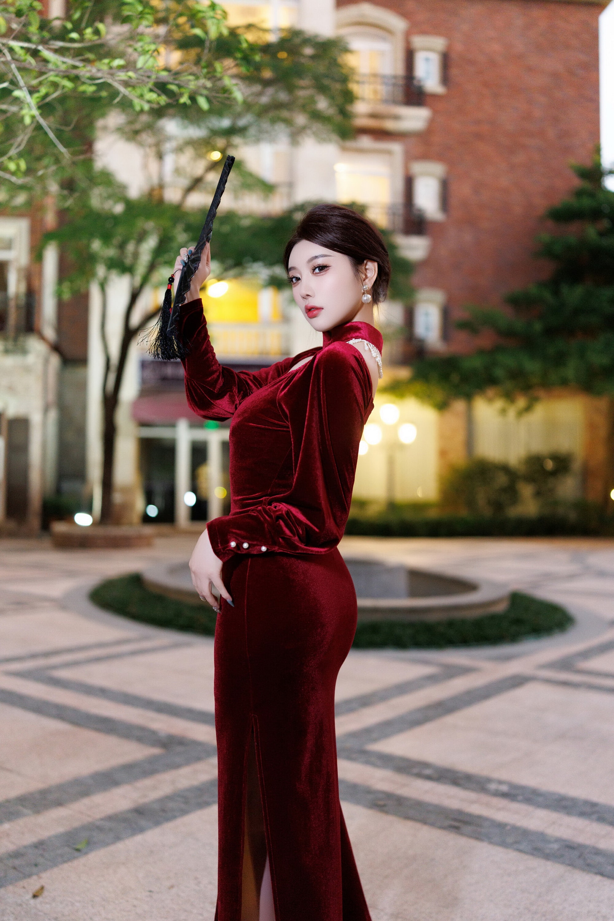 港女贵妇人妻疑出轨