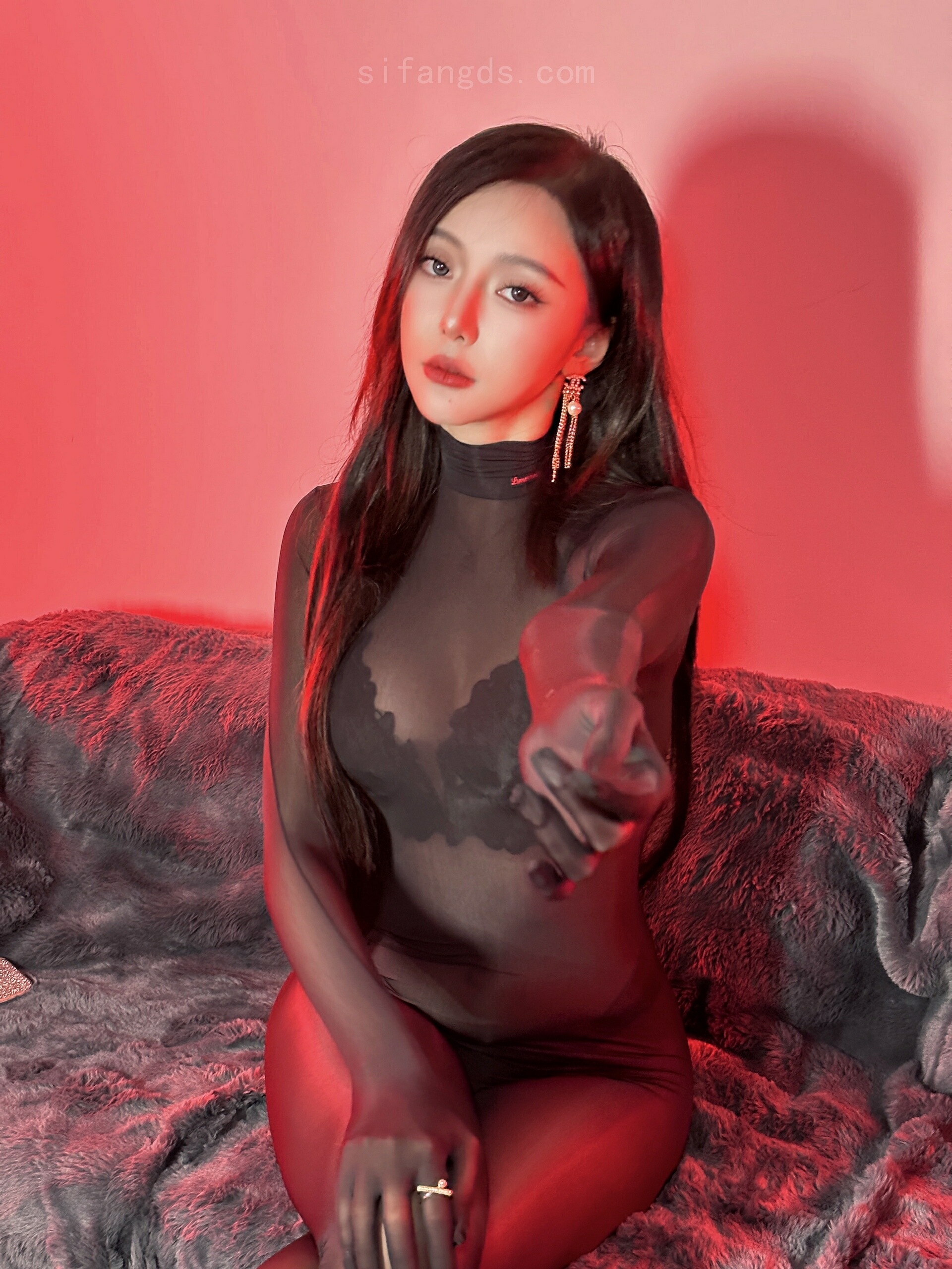程程程私房性感白色连衣短裙配白色丝袜秀曼妙身姿迷人写真最新|程程程私房性感白色连衣短裙配白色丝袜秀曼妙身姿迷人写真曝光