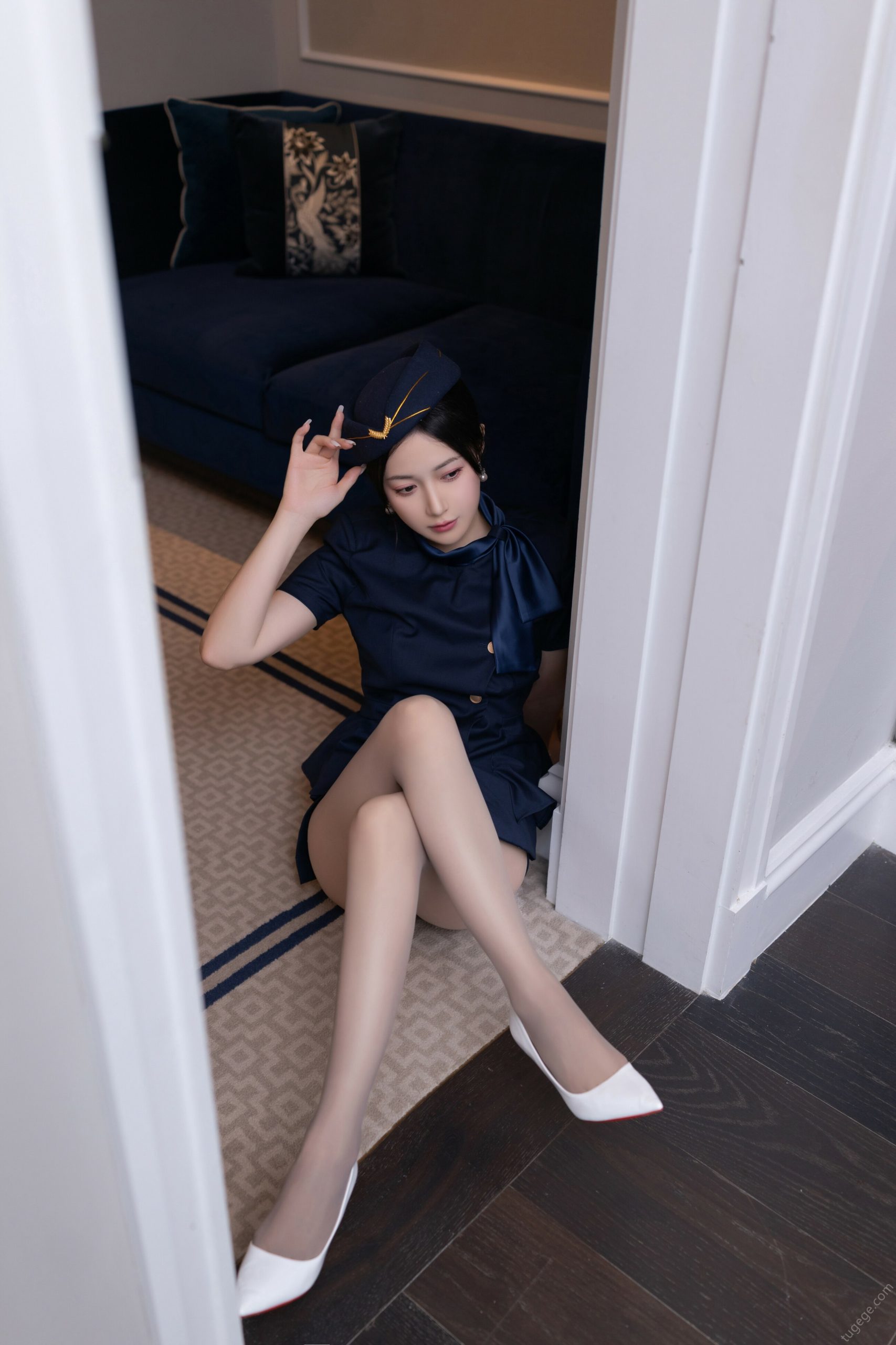 和援交妹在家做愛妻子突然回來