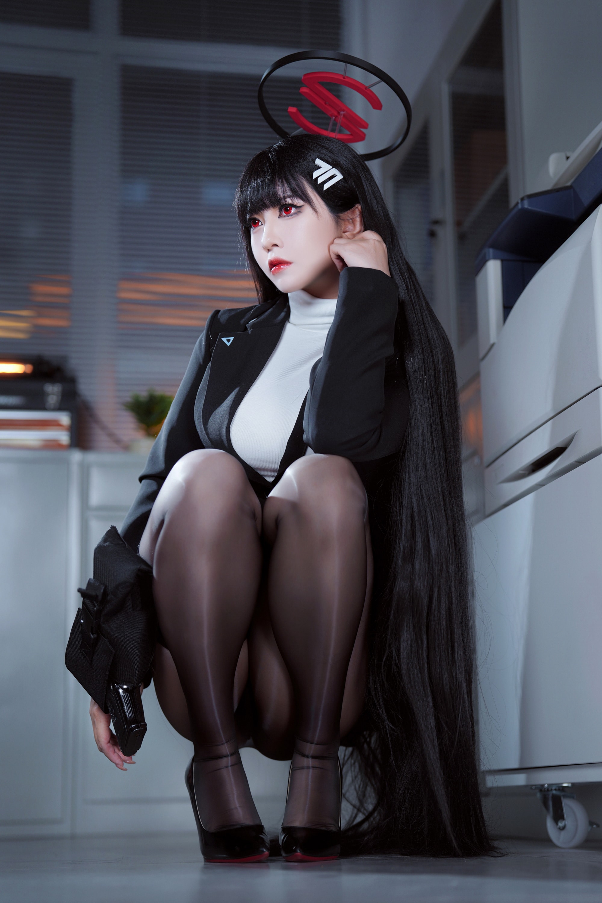 月月大小姐粉色椅子视频
