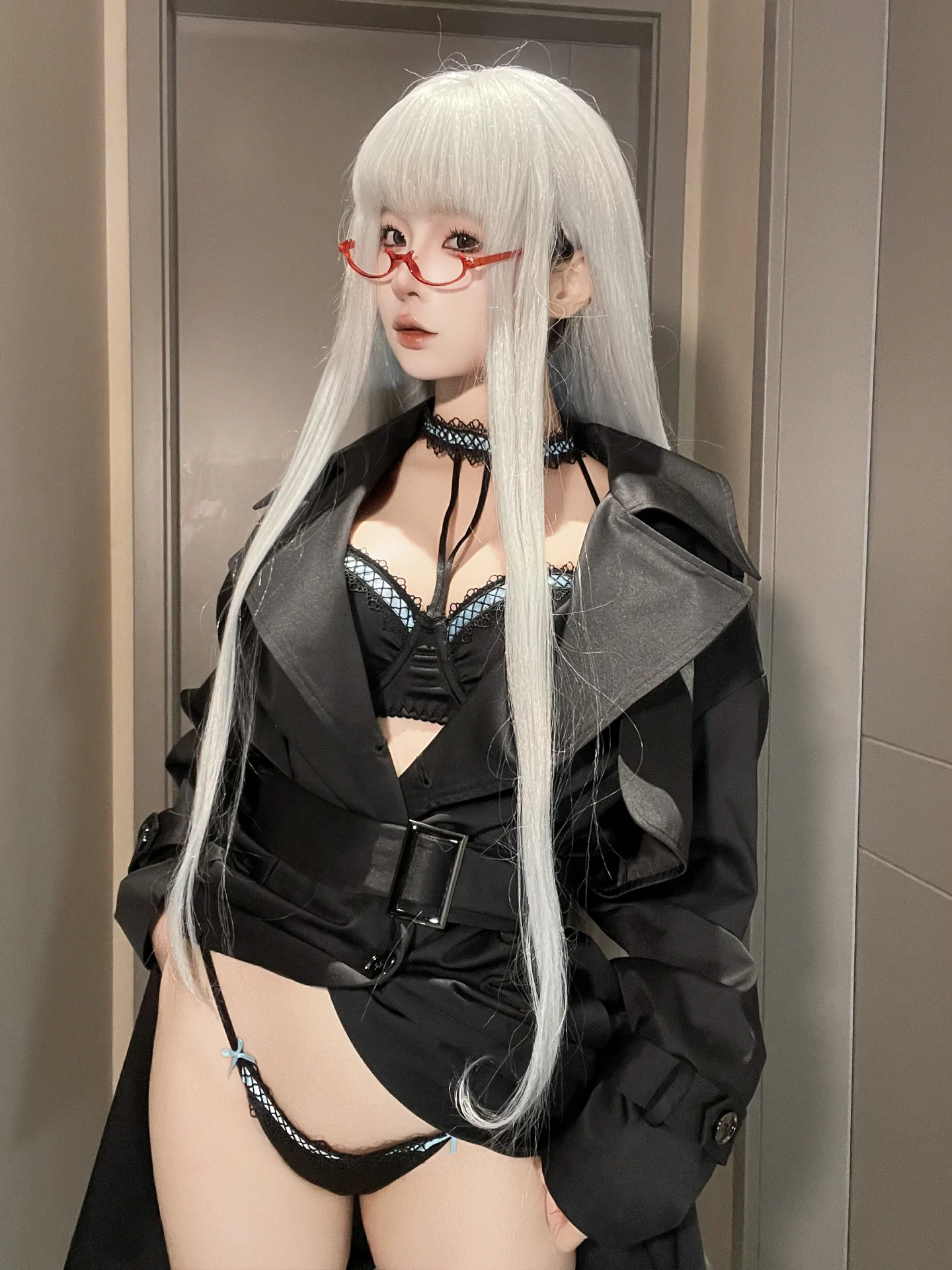 匣中少女在友方行动前可以使其