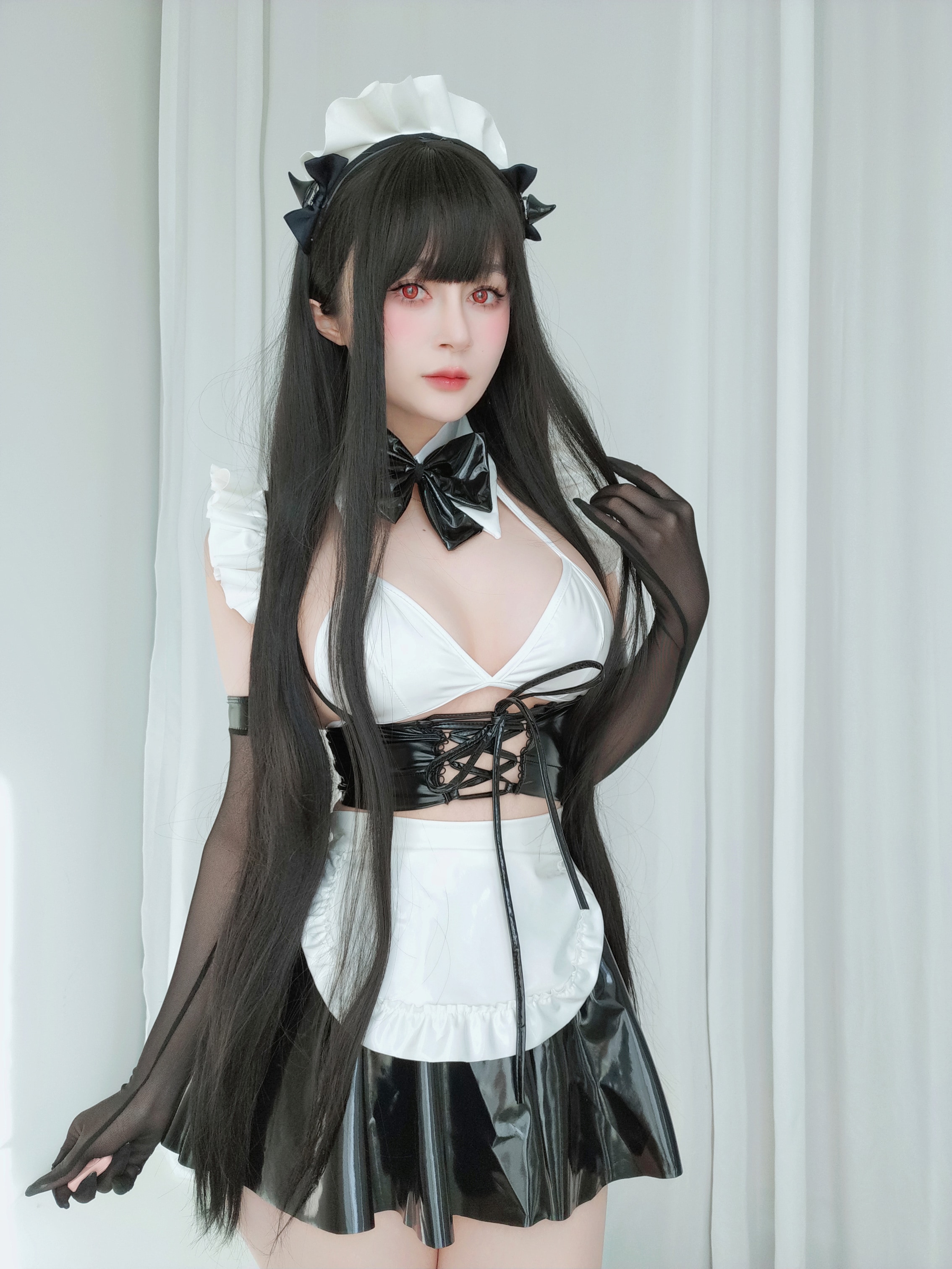可愛幼女蕾絲邊暗網調教互舔剛隆
