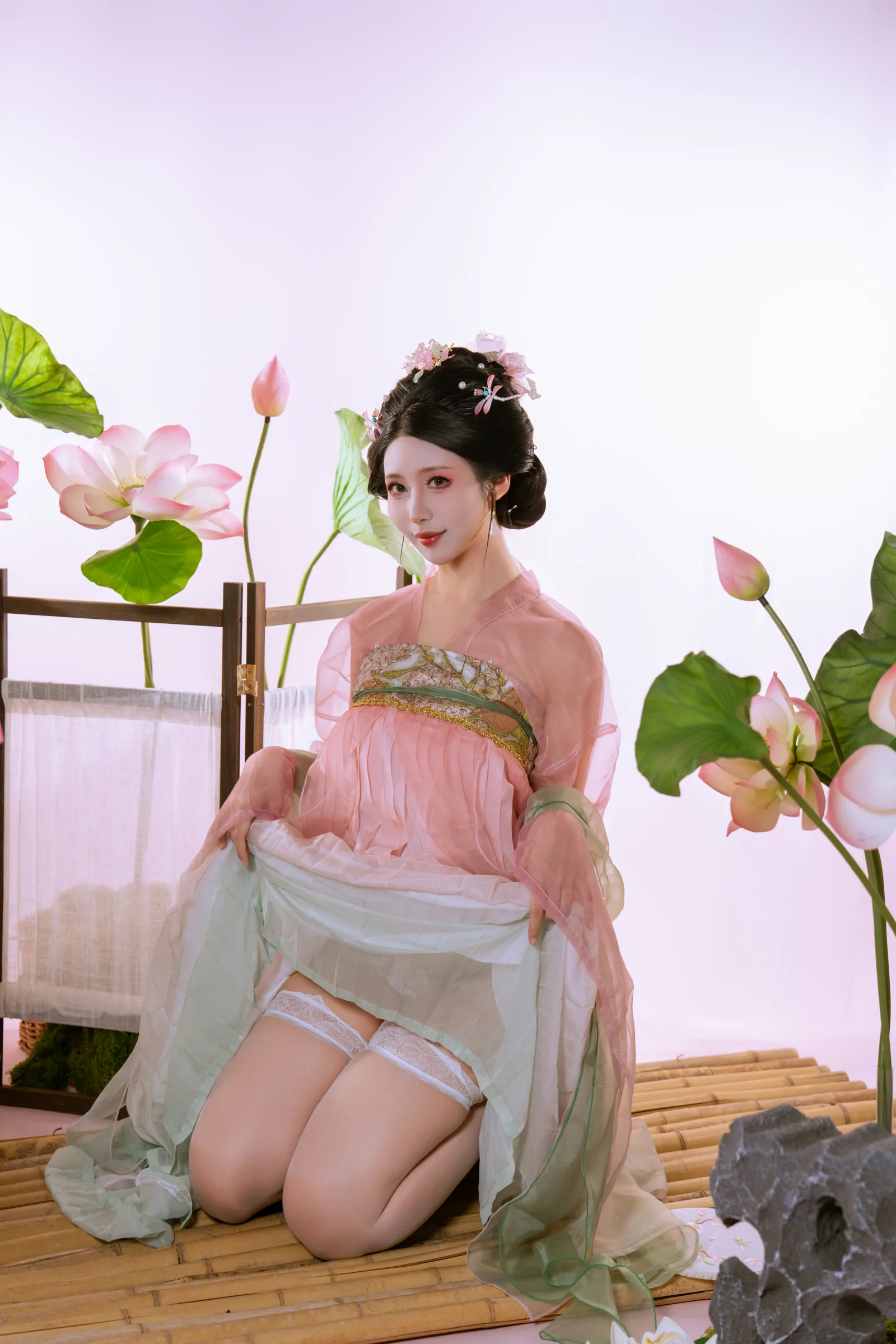 極品巨乳歐美媽媽讓兒子捅視頻